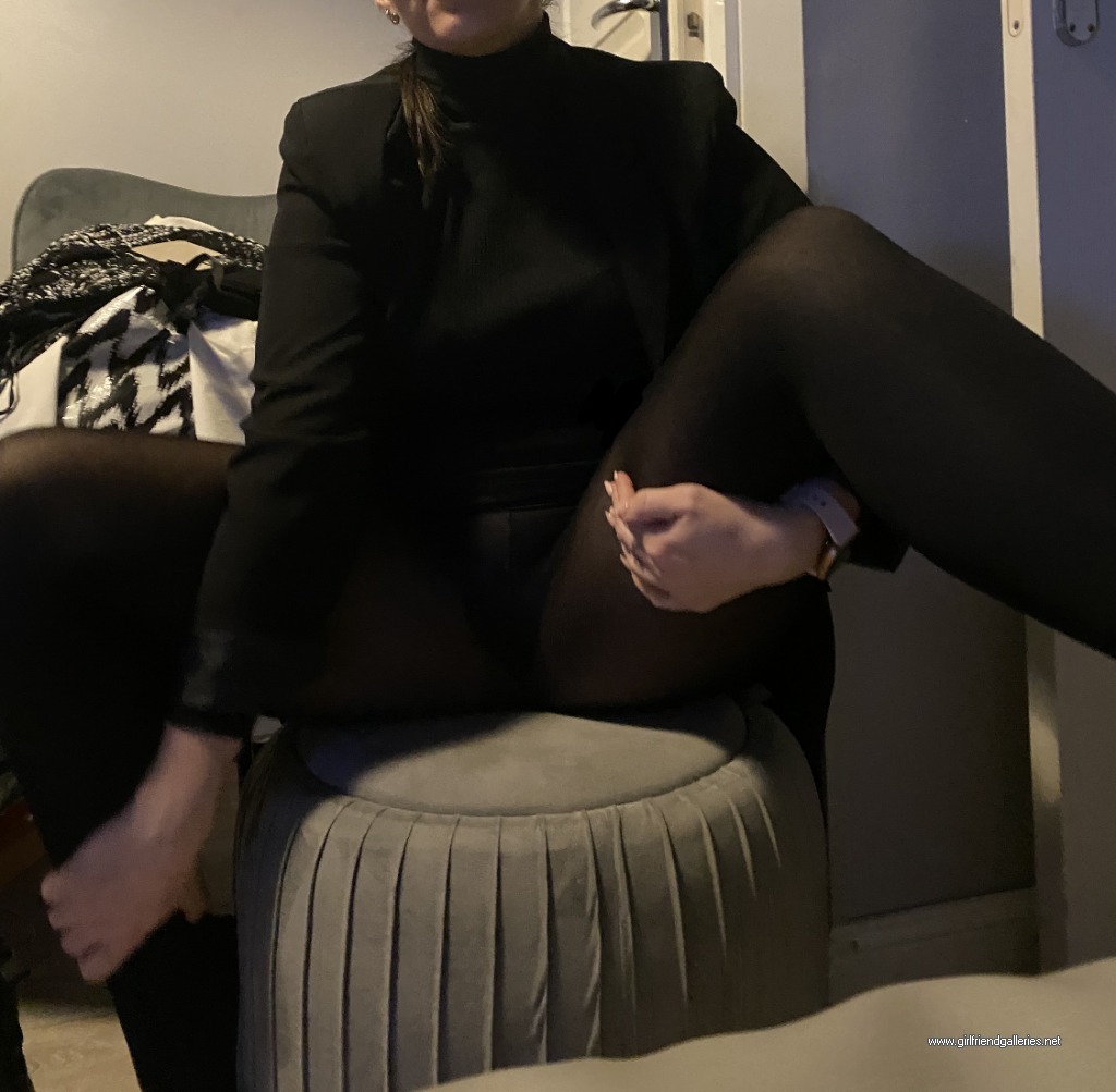 Brunette Secretary Milf lunch break fun