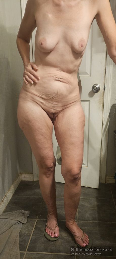 Curvy Blonde Gilf