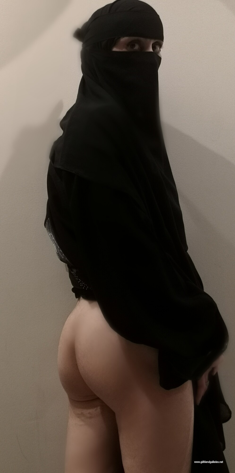 My arabin Niqab pussy 