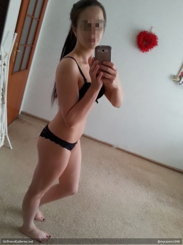 Hi my little bit sexy homemade photos