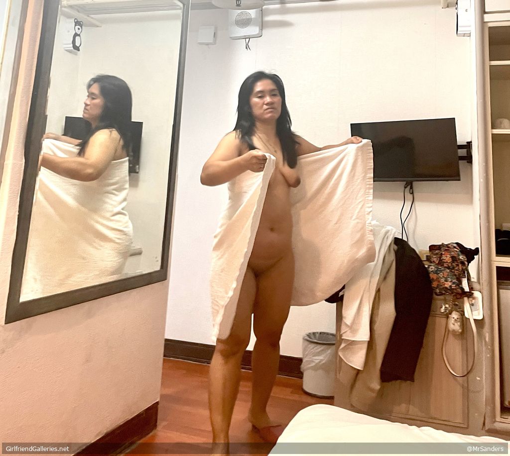 Filipina caregiver's shave pussy