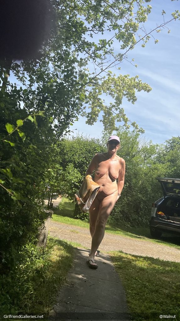 Nude sun tan