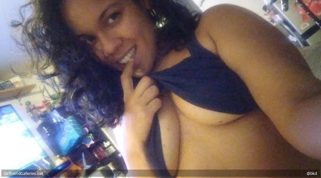 Gf nudes 😋
