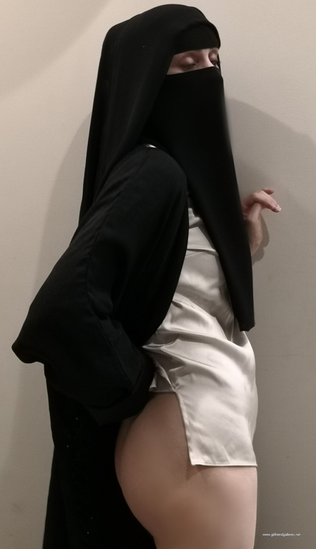 My arabin Niqab pussy 