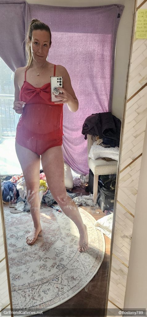 Hot mommy