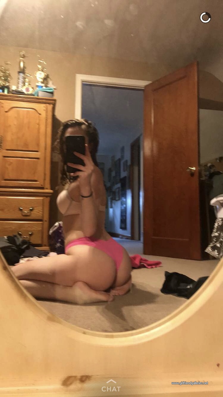 Girlfriend wants to show off for you guys