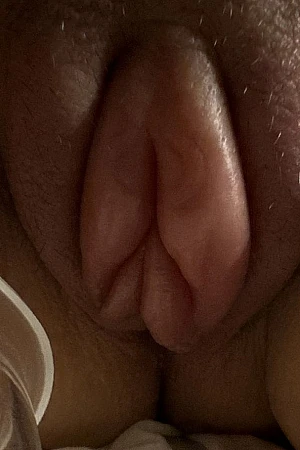 Shy wife's pussy before and after pumping